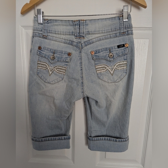 Angels Women's Distressed Denim/Jean Shorts (Size 6) - Picture 4 of 11